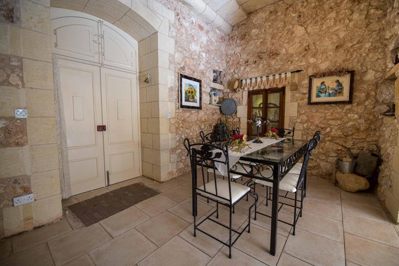 Zebbug  Ta' Kullarina Farmhouse With Private Pool In Island Of Gozoヴィラ エクステリア 写真
