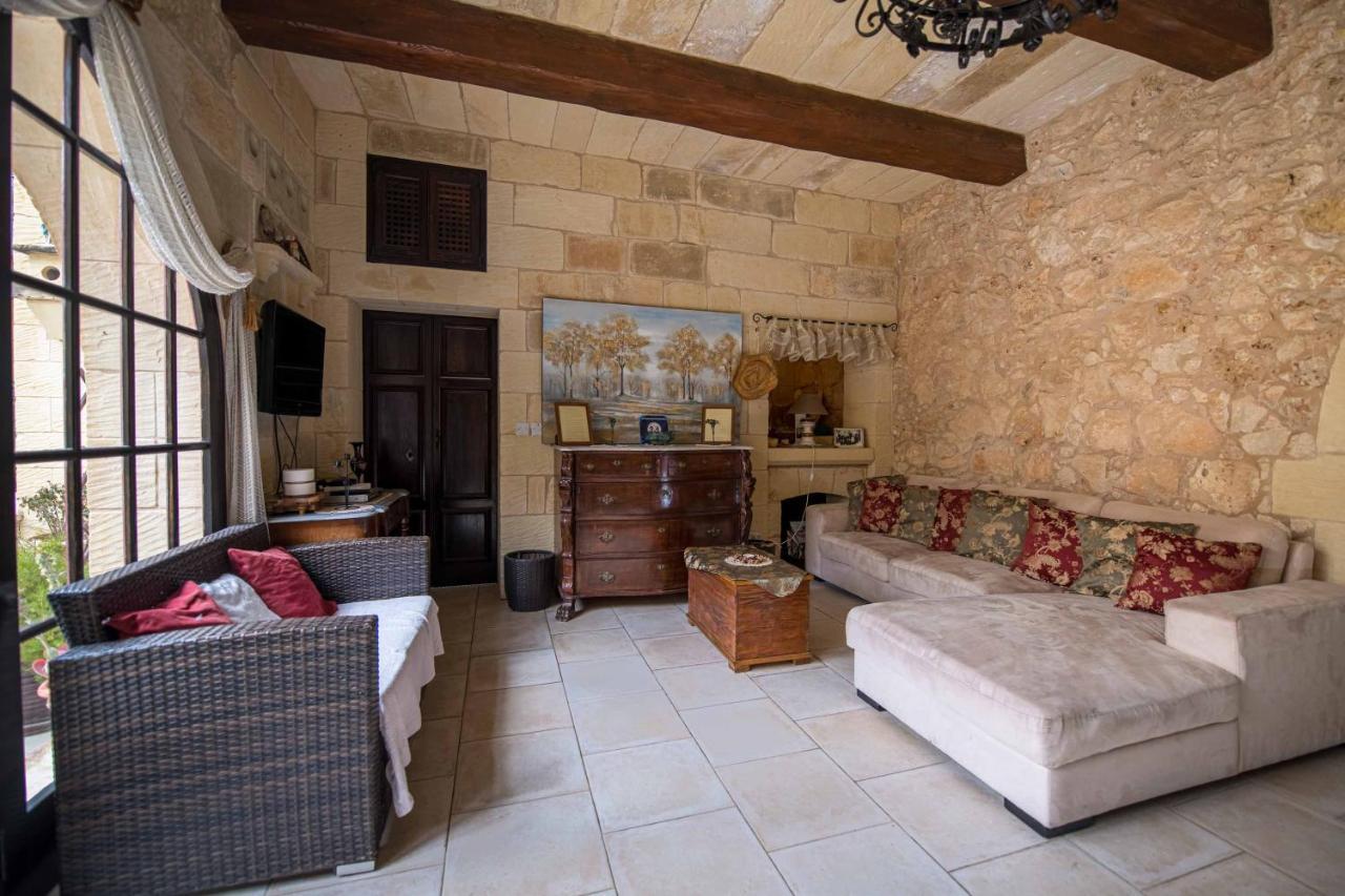 Zebbug  Ta' Kullarina Farmhouse With Private Pool In Island Of Gozoヴィラ エクステリア 写真
