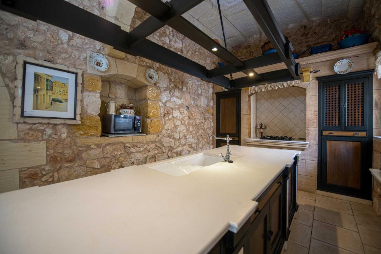 Zebbug  Ta' Kullarina Farmhouse With Private Pool In Island Of Gozoヴィラ エクステリア 写真