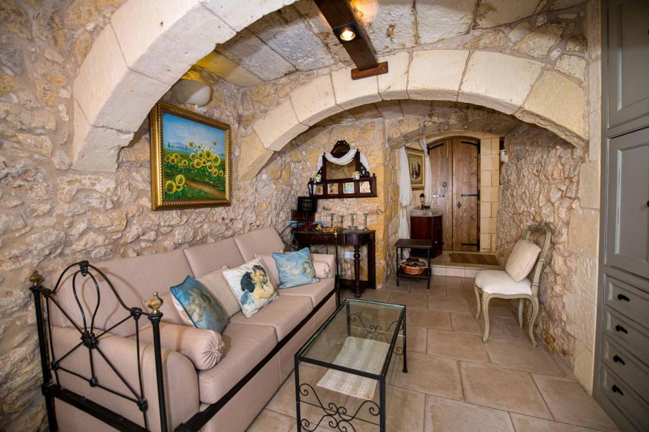 Zebbug  Ta' Kullarina Farmhouse With Private Pool In Island Of Gozoヴィラ エクステリア 写真