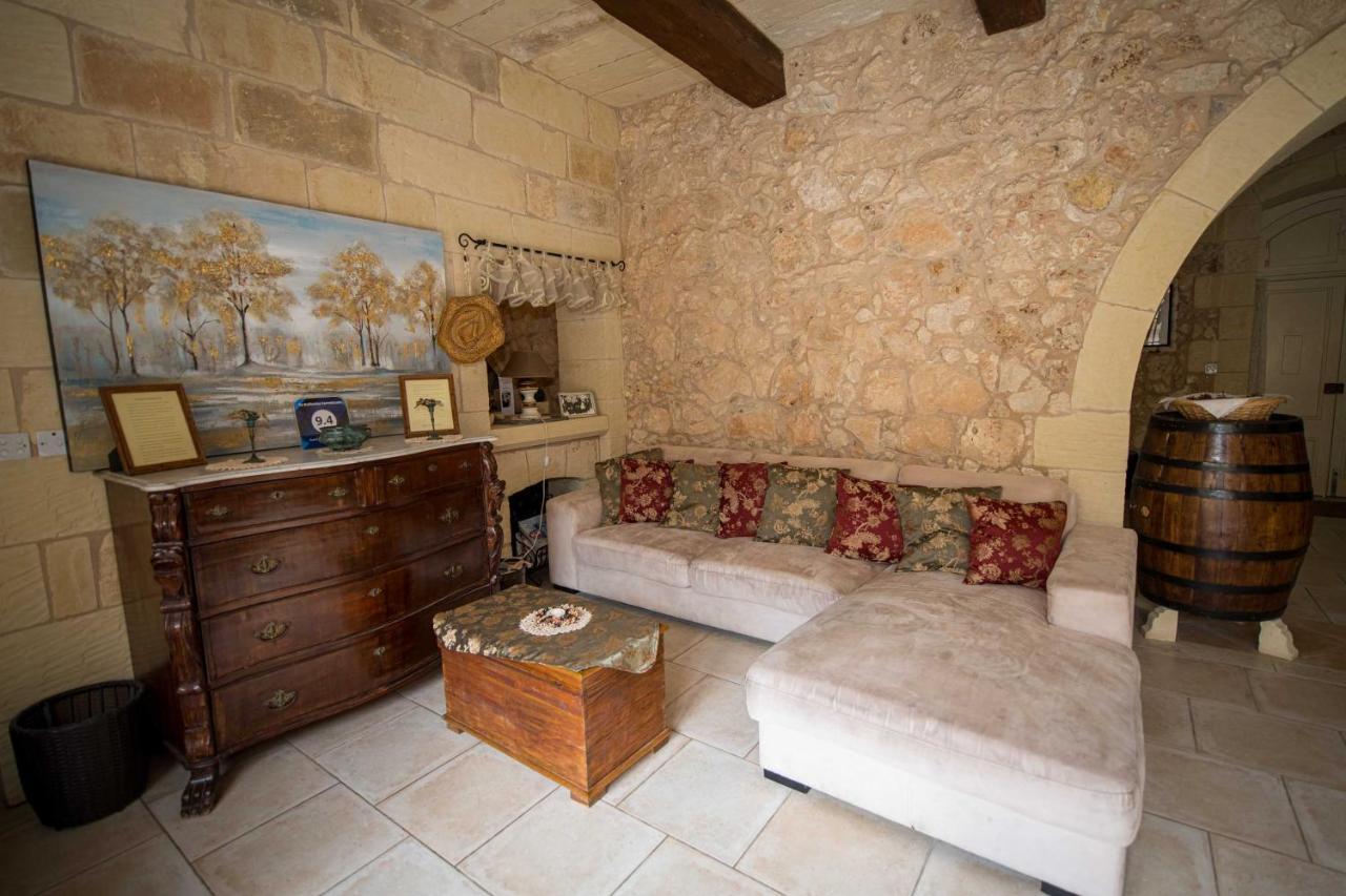 Zebbug  Ta' Kullarina Farmhouse With Private Pool In Island Of Gozoヴィラ エクステリア 写真