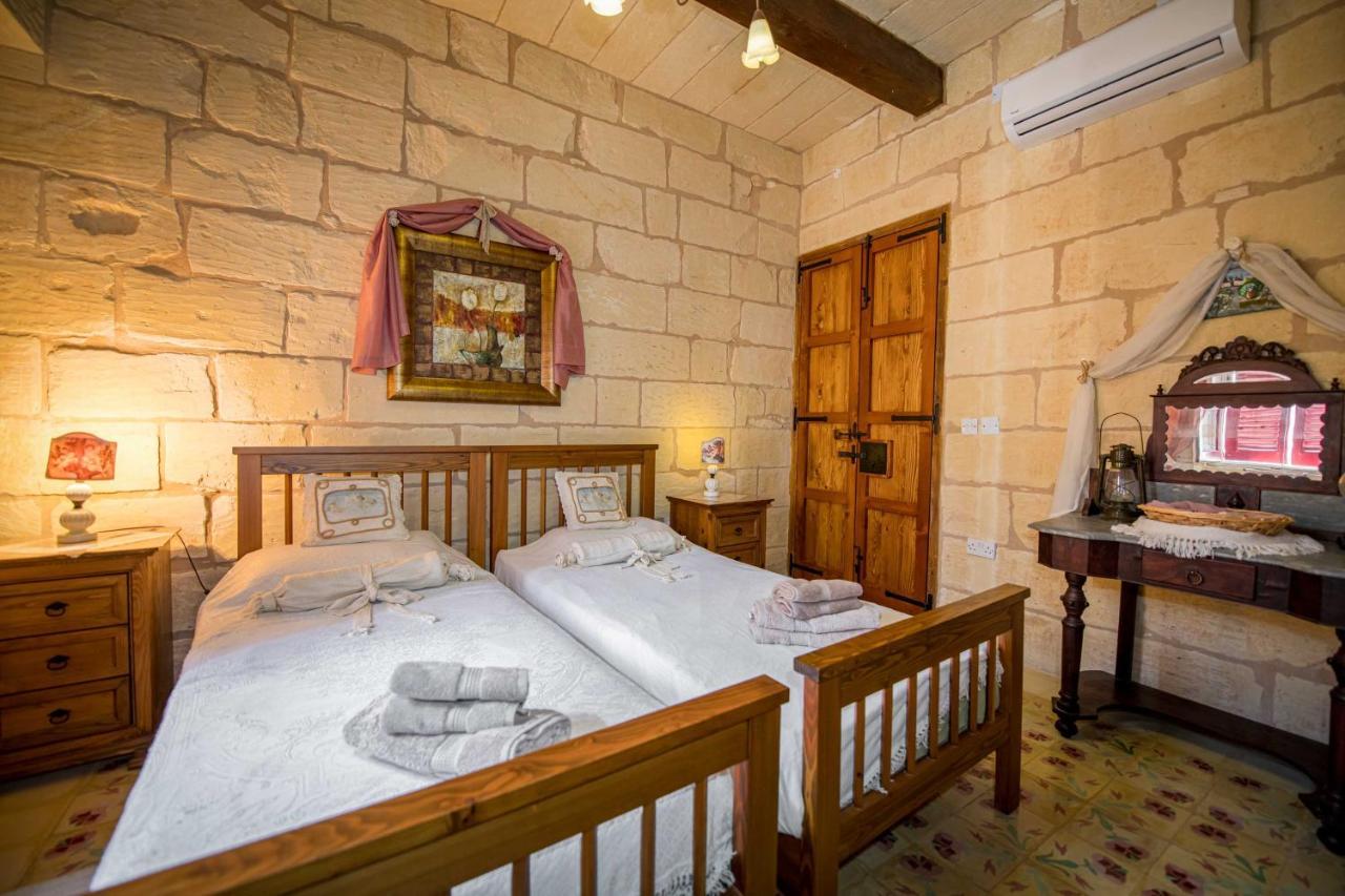 Zebbug  Ta' Kullarina Farmhouse With Private Pool In Island Of Gozoヴィラ エクステリア 写真